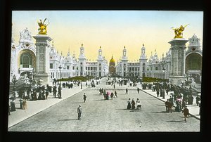 パリ万博：アレクサンドル3世橋、1900年（ランタンスライド） 作： French Photographer